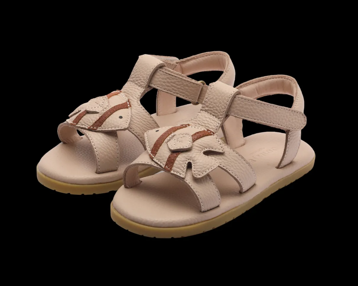 Lee Sea | Moonfish | Light Rose Leather